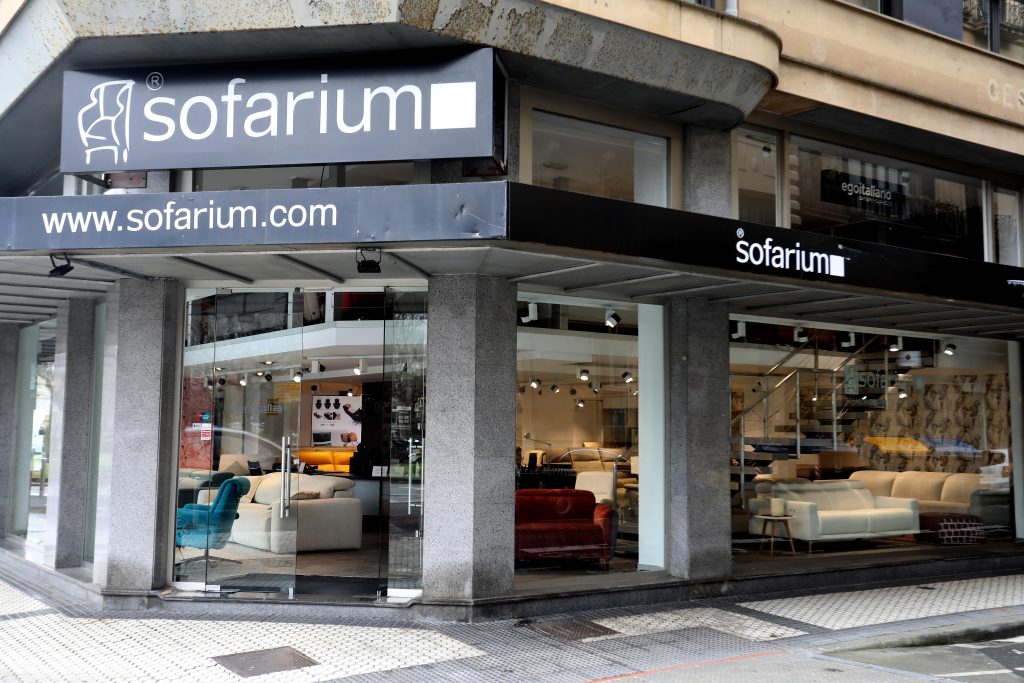 sofarium, sofas, butacas, colchones y decoracion