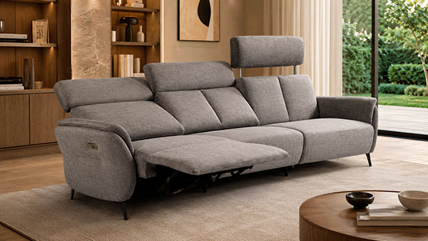 Sofá de piel con sistema de relax